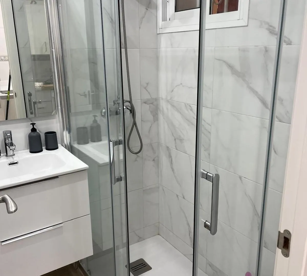 Benalmadena Agata Hermoso Estudio Con Piscina Y Vista Al Mar דירה